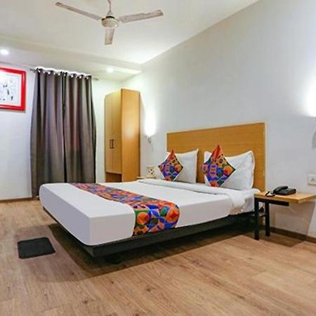 Fabhotel Urban Residency Model Town Νέο Δελχί Εξωτερικό φωτογραφία