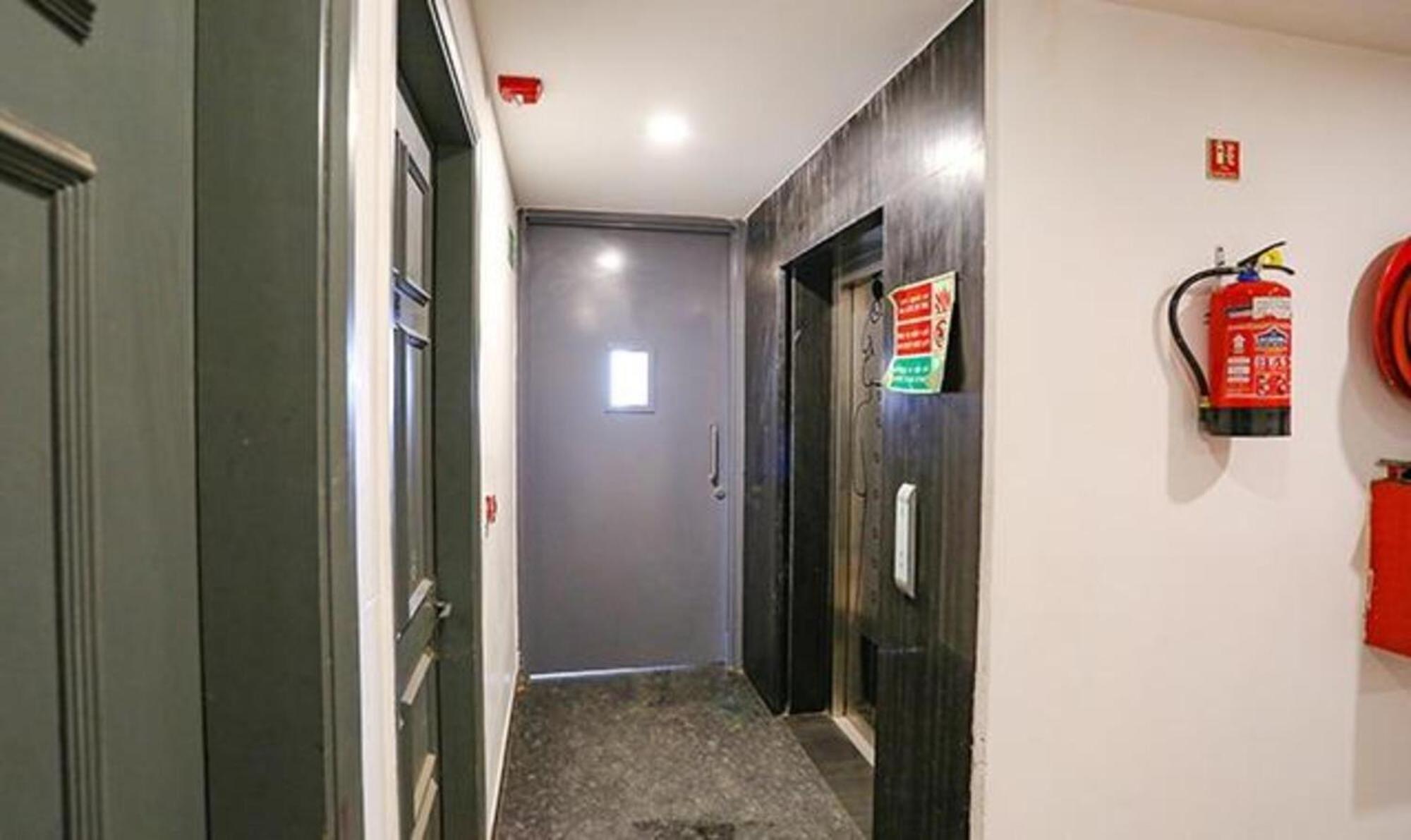 Fabhotel Urban Residency Model Town Νέο Δελχί Εξωτερικό φωτογραφία
