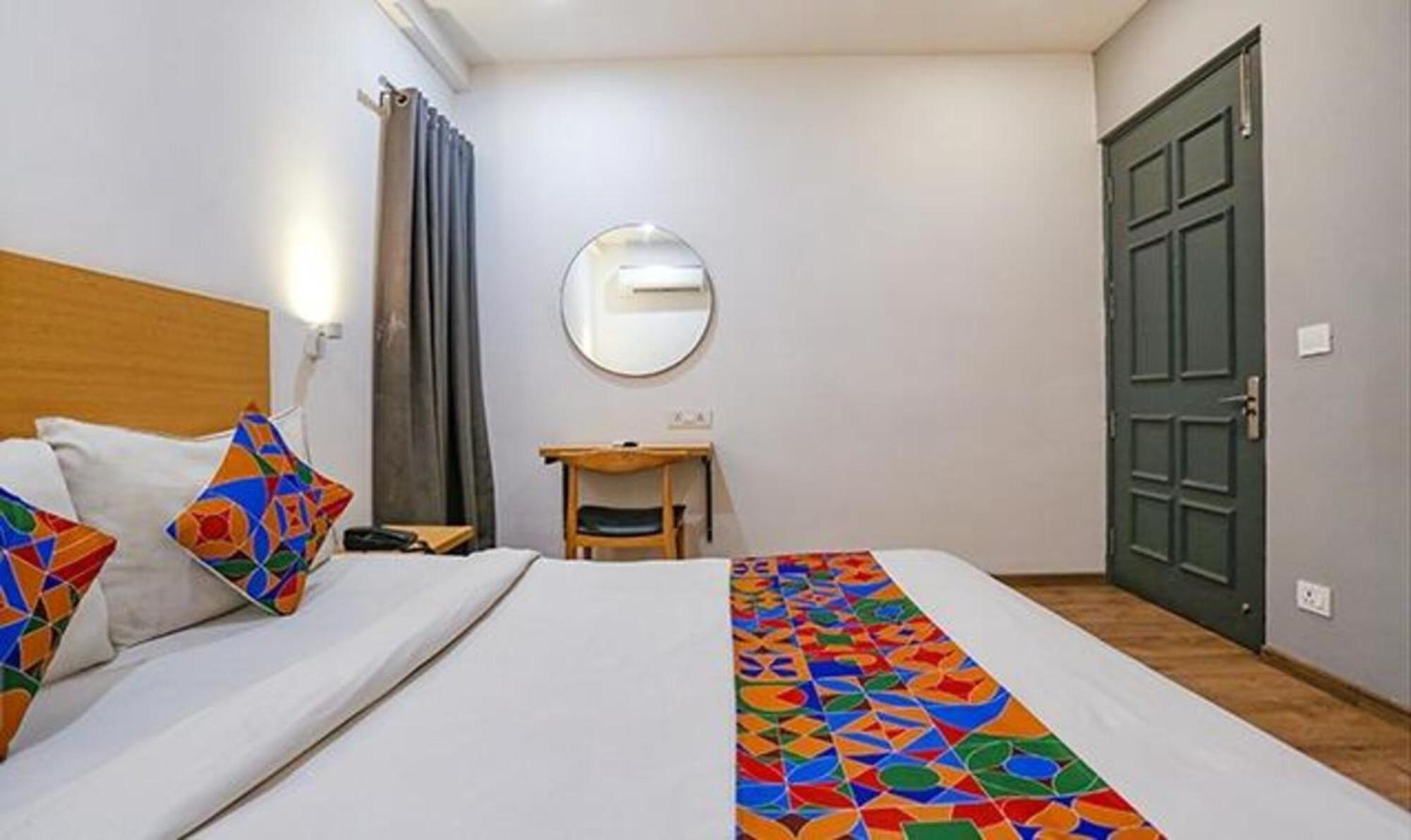 Fabhotel Urban Residency Model Town Νέο Δελχί Εξωτερικό φωτογραφία
