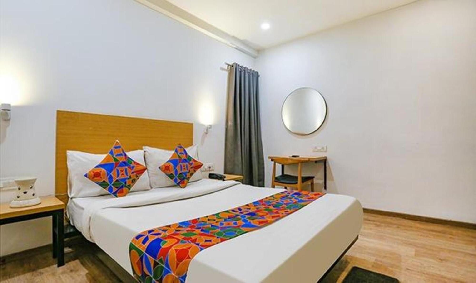 Fabhotel Urban Residency Model Town Νέο Δελχί Εξωτερικό φωτογραφία