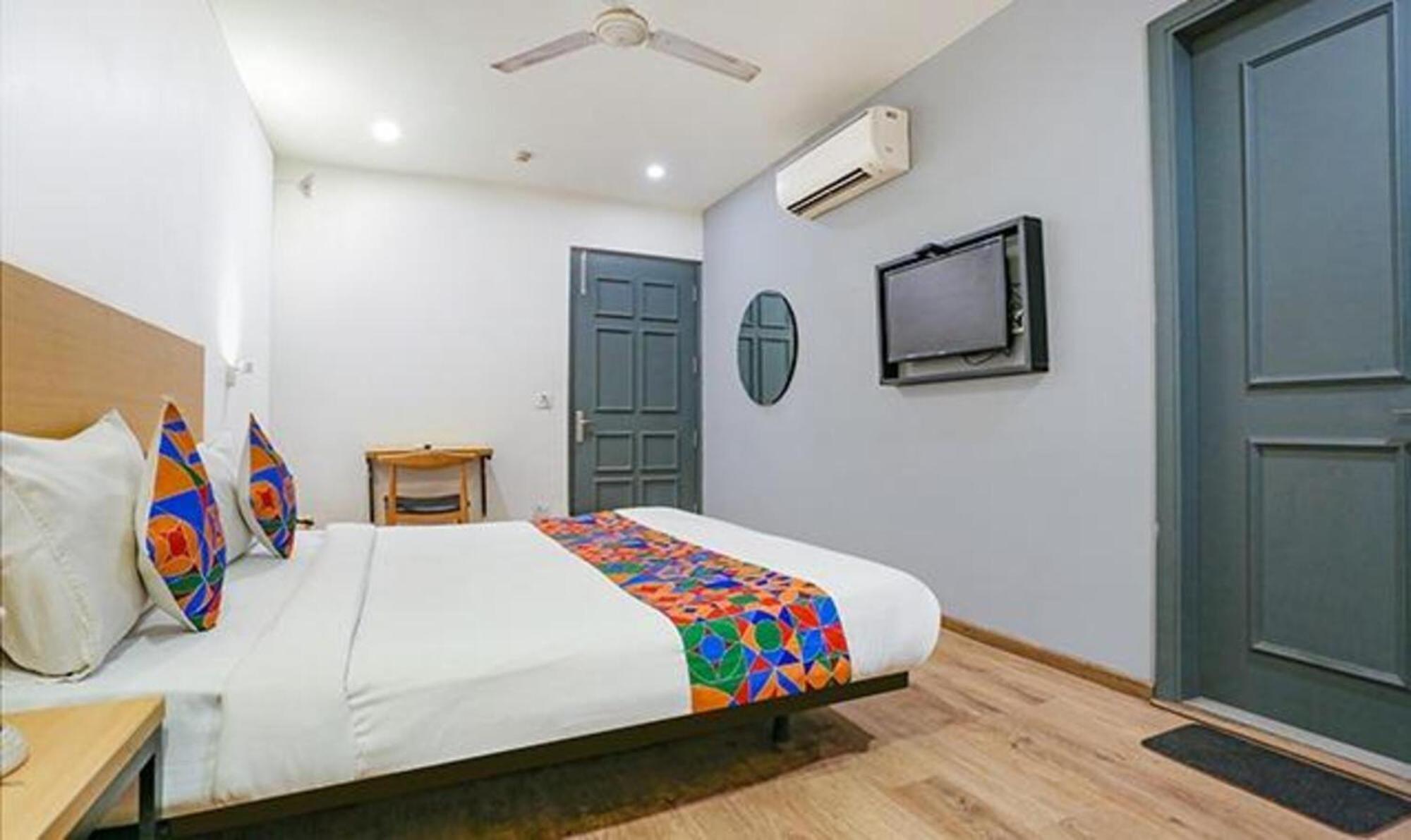 Fabhotel Urban Residency Model Town Νέο Δελχί Εξωτερικό φωτογραφία